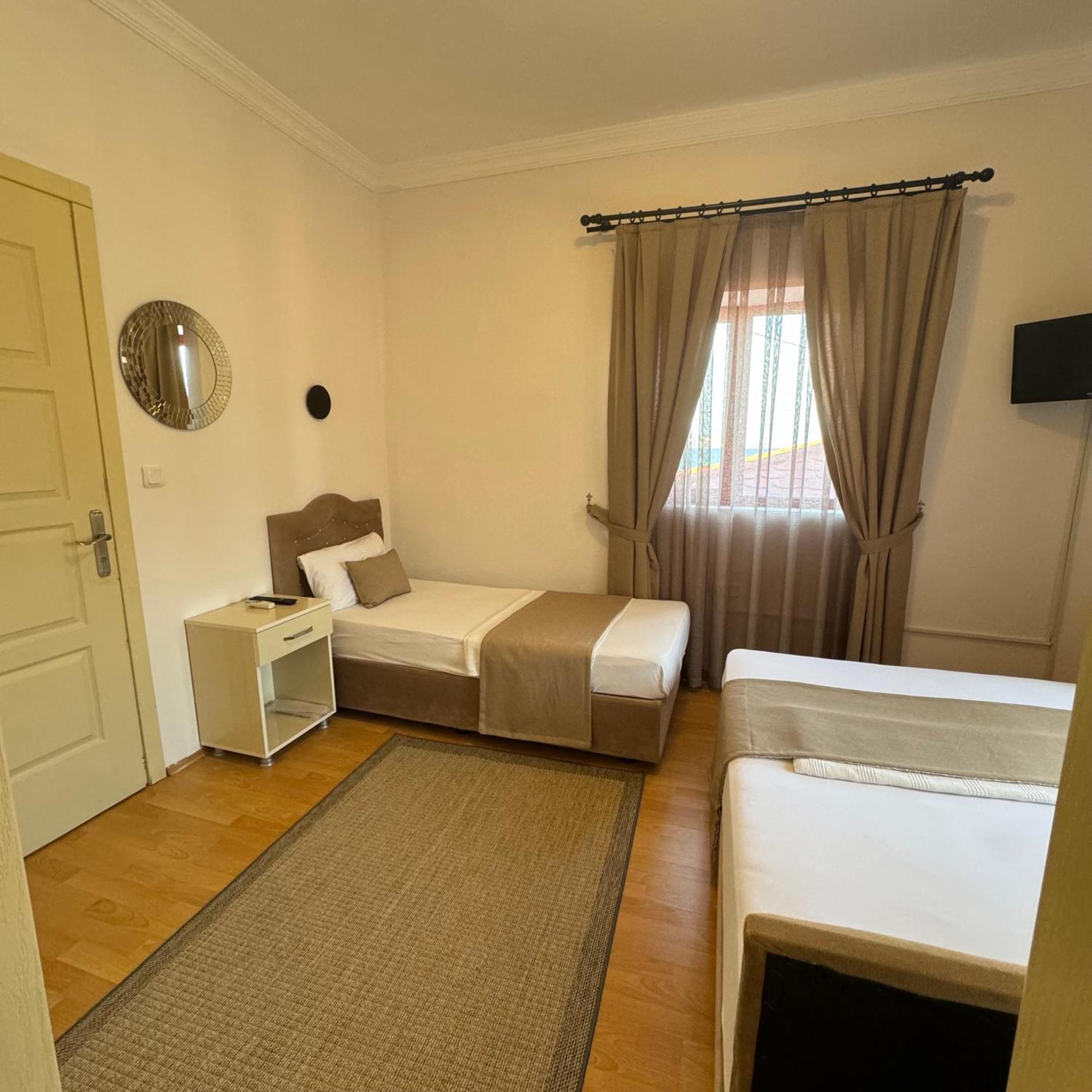 Soezer Otel Айвалык Экстерьер фото